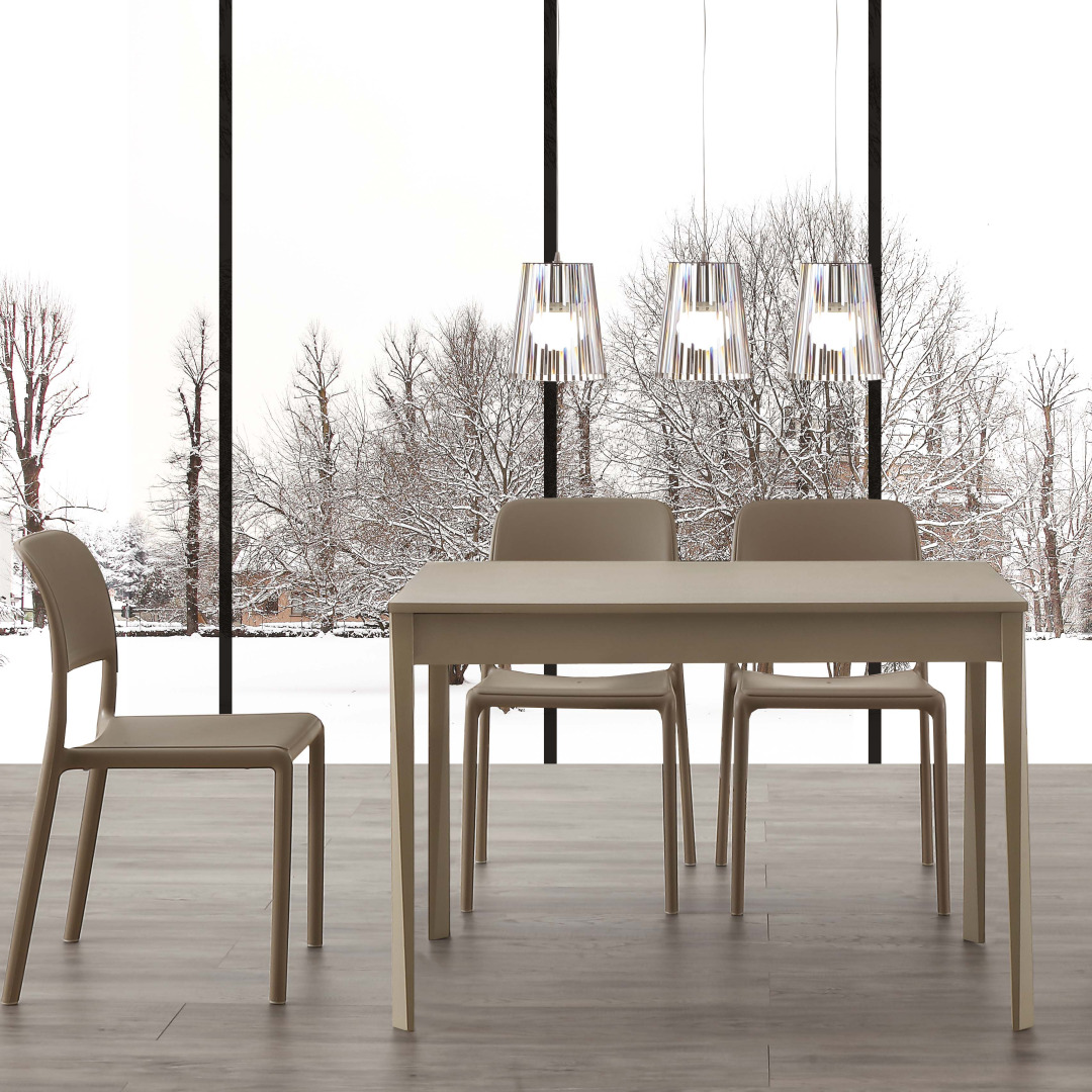 Tavolo art. A669 - Sedia art. A050